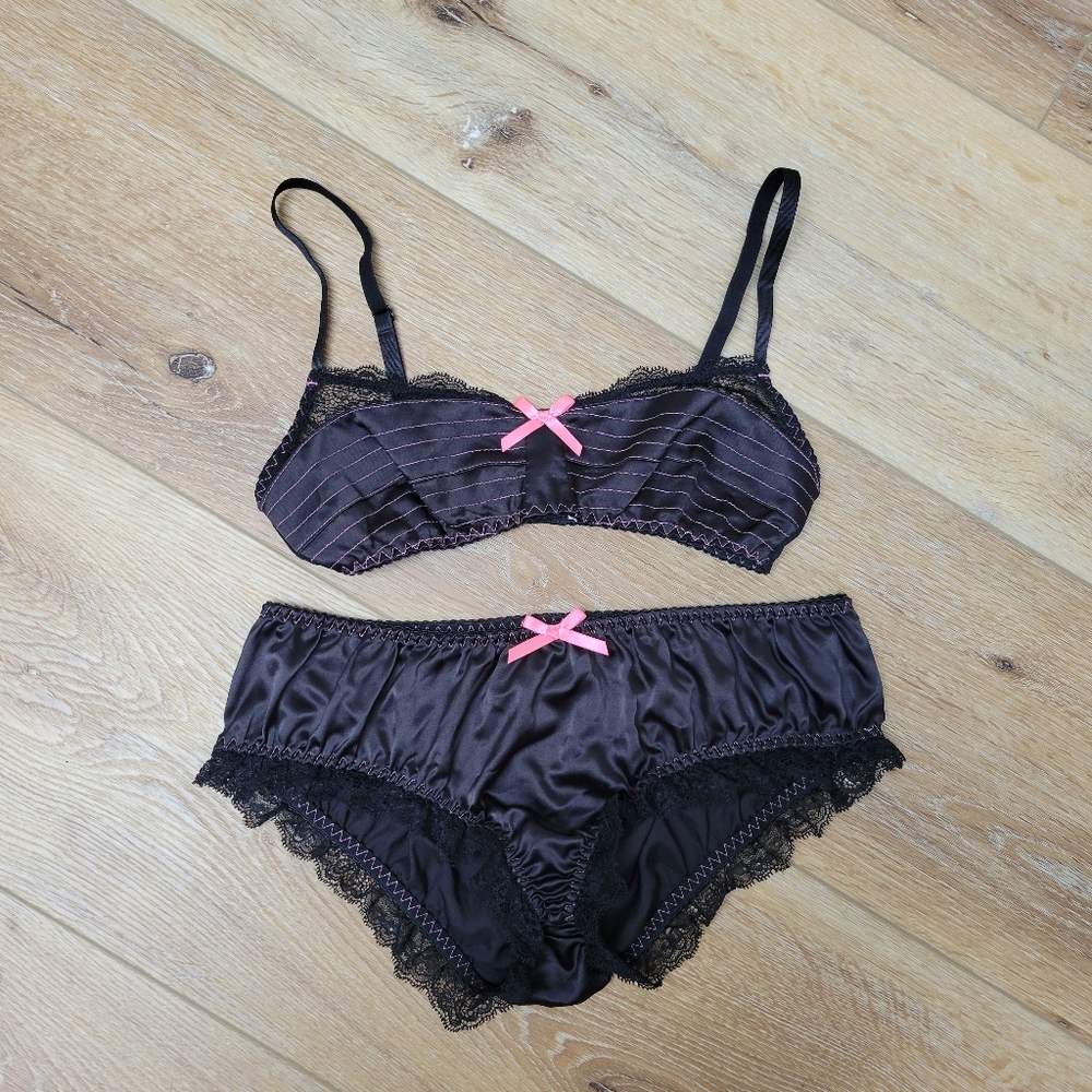 Playful Promises Lingerie Set in Black and Pink